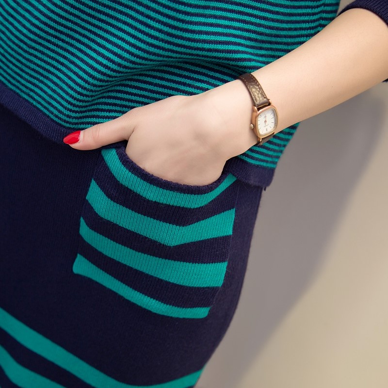 พรีออเดอร์ - เดรสไหมพรม Pre - DT168 (สีกรม)