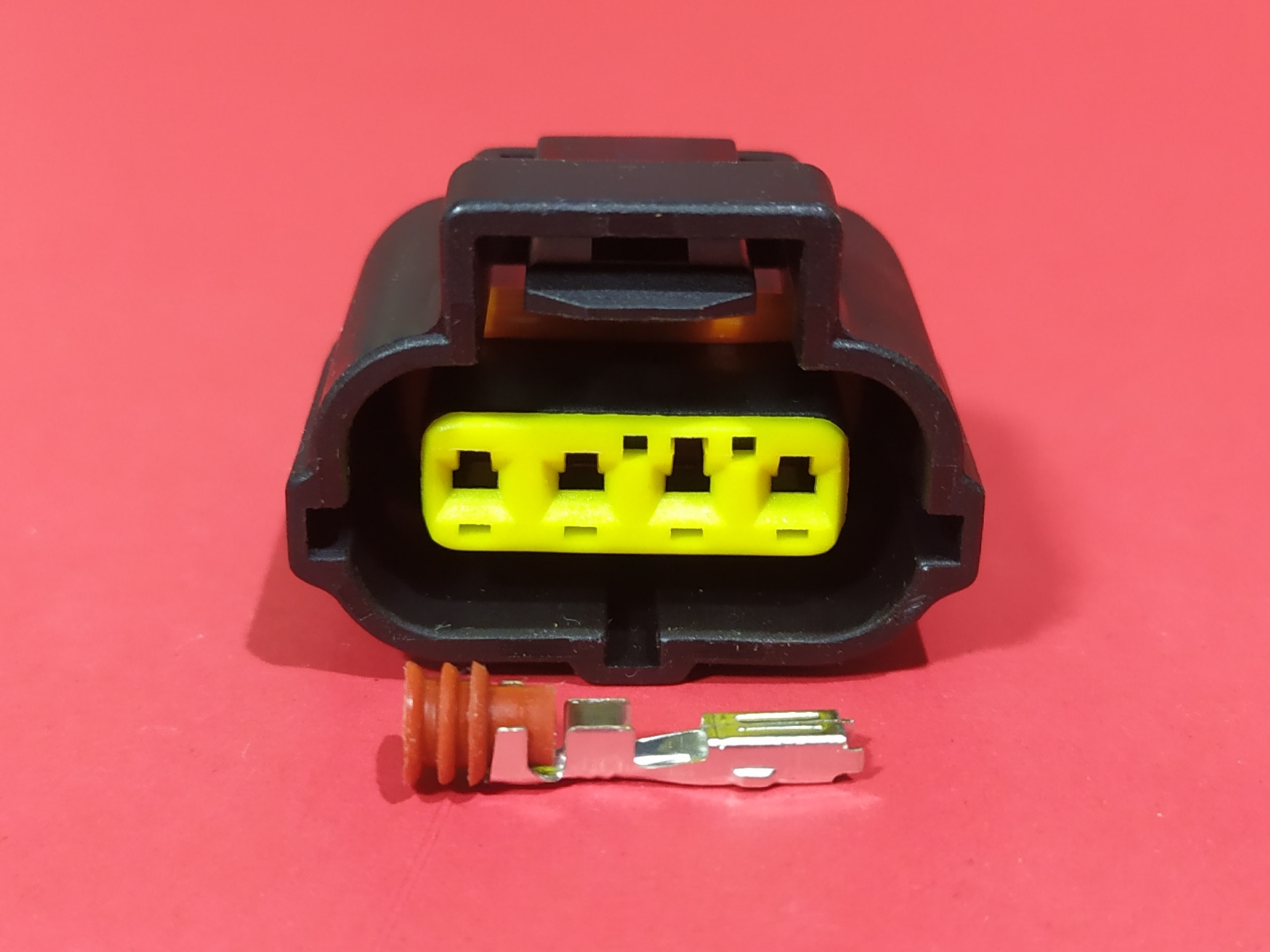 4 พิน ดำ/เหลือง เซ็นเซอร์คันเร่ง #10711