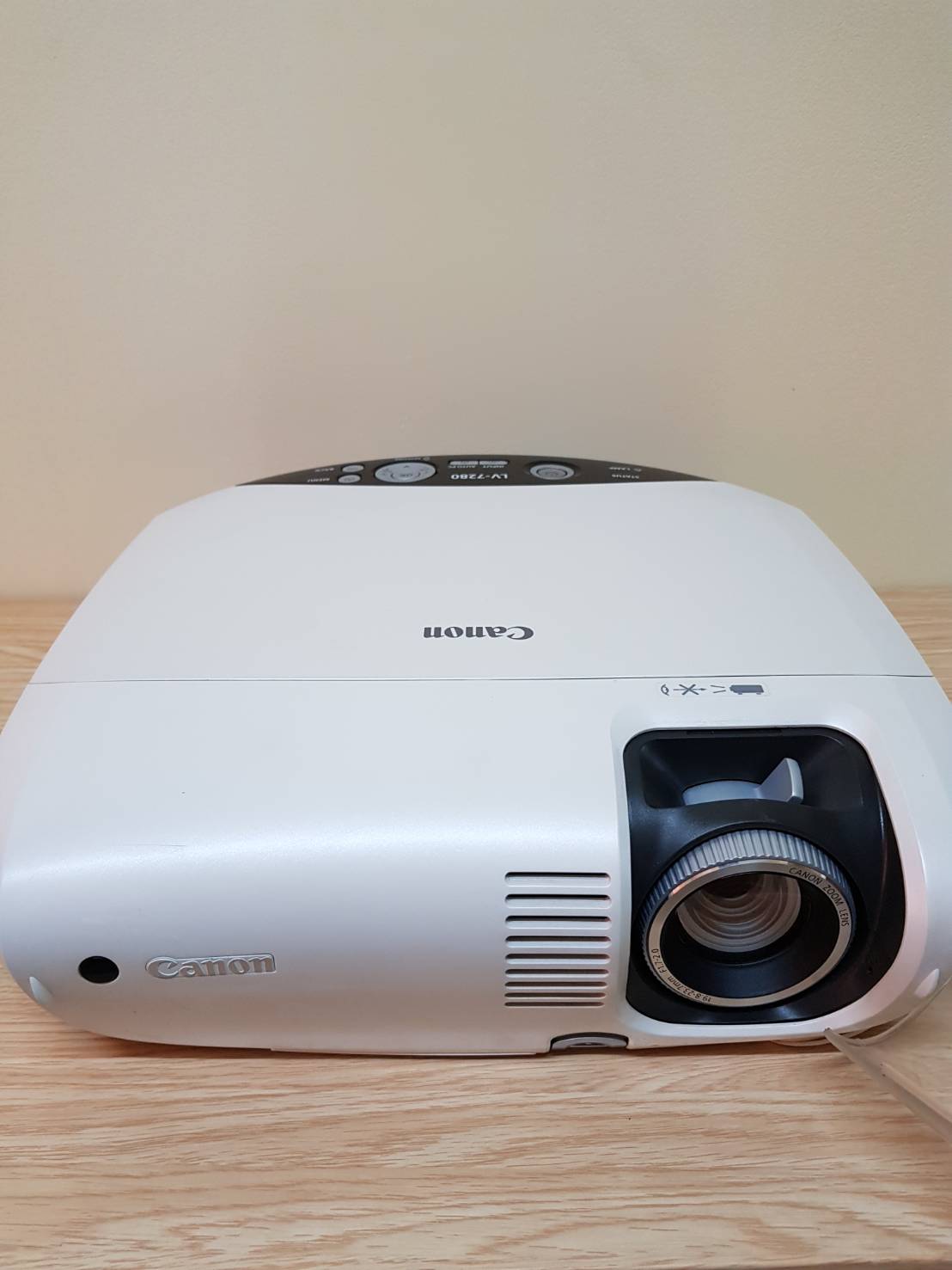 โปรเจคเตอร์ CANON LV-7280 (2200ลูเมน) มือสอง