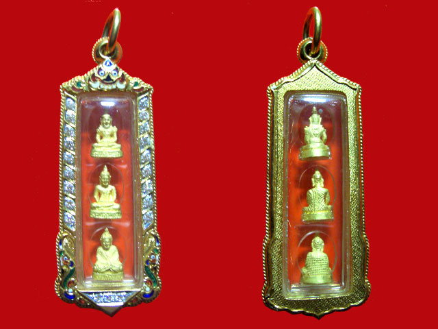 พระแก้วมรกต 3 ฤดูทองคำ พิมพ์เล็ก เลื่ยมลงยาฝังเพชร