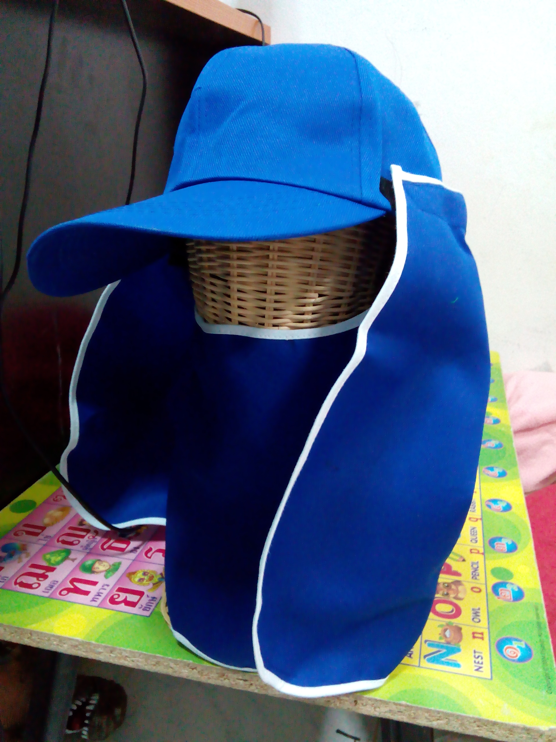หมวกแก๊ปคลุมหน้า4in1 สีน้ำเงิน