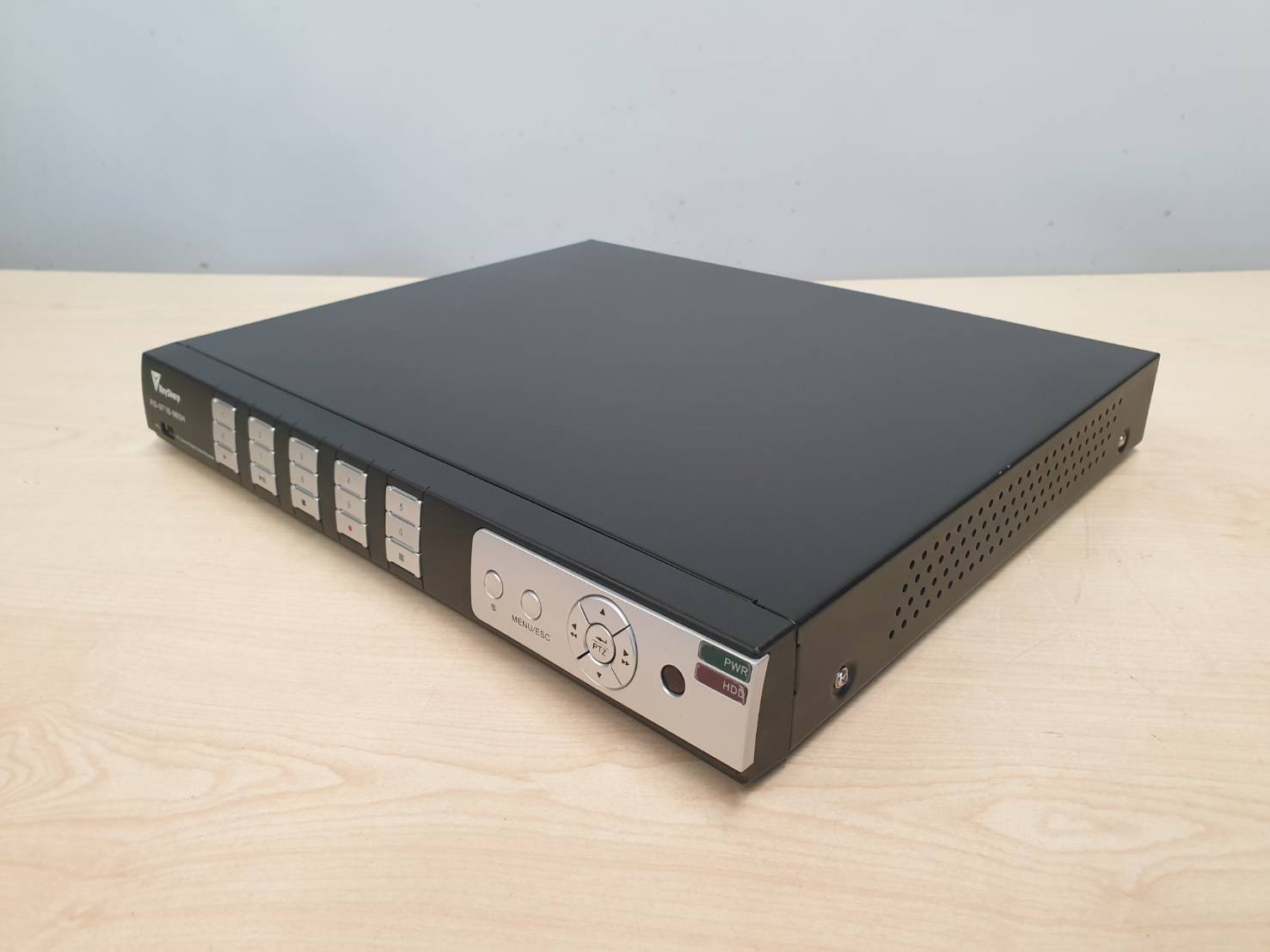 เครื่อบันทึกกล้องRaysharpรุ่นRS-9716 960H(16กล้อง)มือสอง