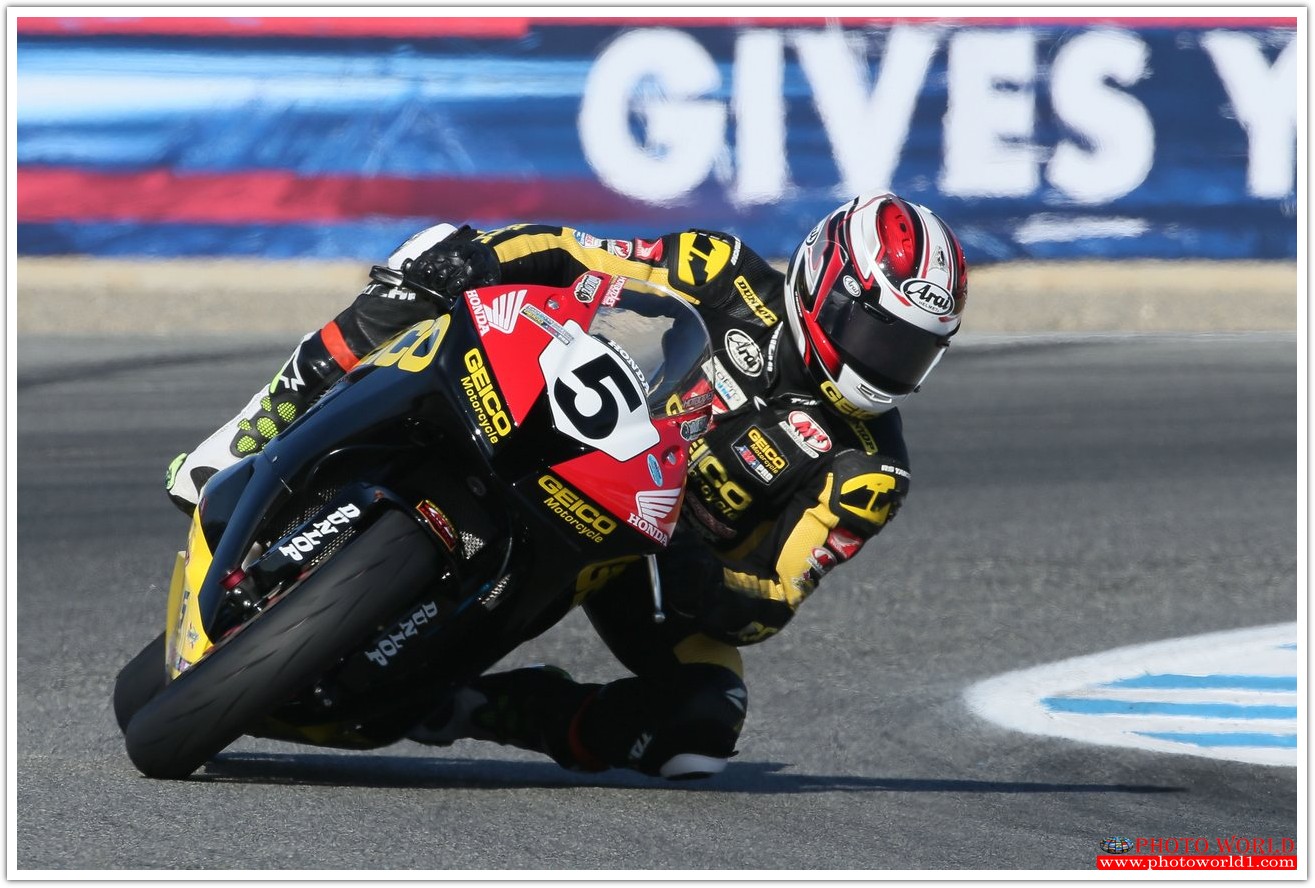 วอลเปเปอร์รูปภาพติดผนังสั่งทำ SPORT(PHOTO STOCK) มีภาพให้เลือกกว่า 50,000 ภาพ ออกแบบกราฟฟิค หรือ รูปภาพตามที่ท่านกำหนด ในสไตล์ท่านเอง "custom made"