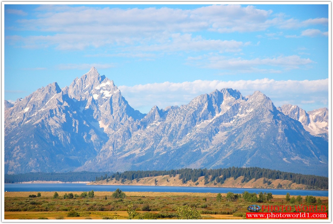 NATURAL วอลเปเปอร์รูปภาพติดผนังสั่งทำ มีภาพให้เลือกกว่า 50,000 ภาพ ออกแบบกราฟฟิค หรือ รูปภาพตามที่ท่านกำหนด ในสไตล์ท่านเอง "custom made"