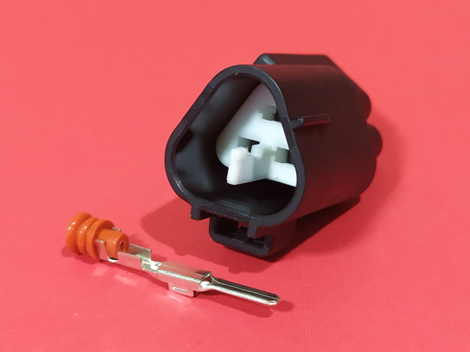 3 พิน ดำ/ขาว (ตัวผู้) #0099