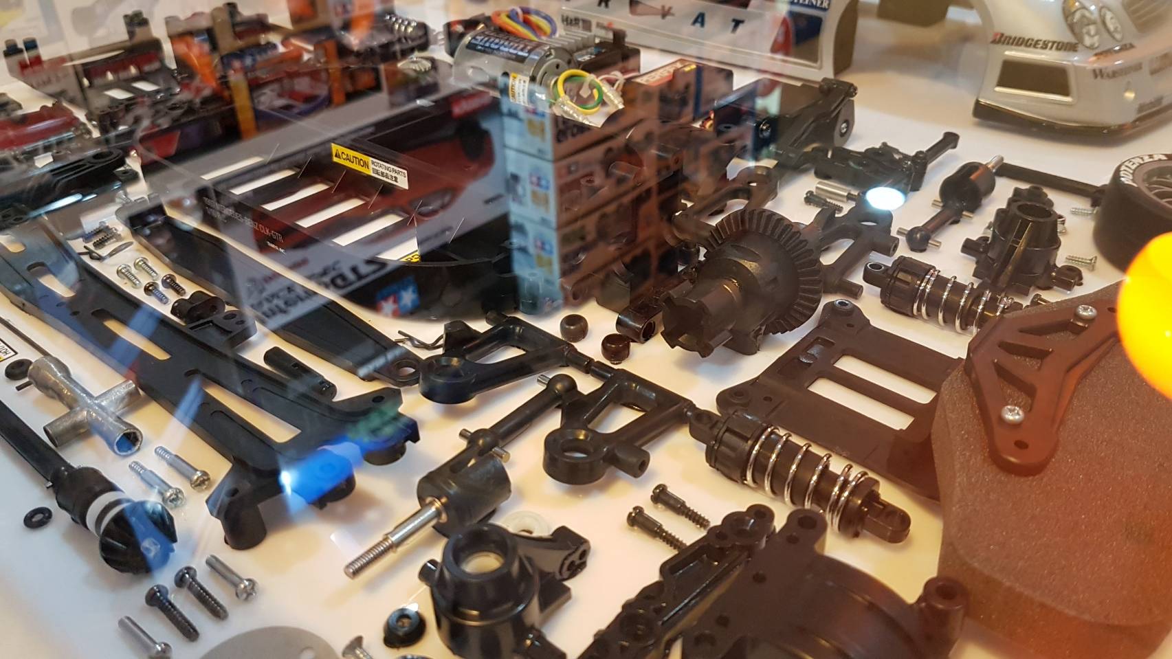 3D Exploded Parts Panel (1997 Mercedes-Benz CLK-GTR)