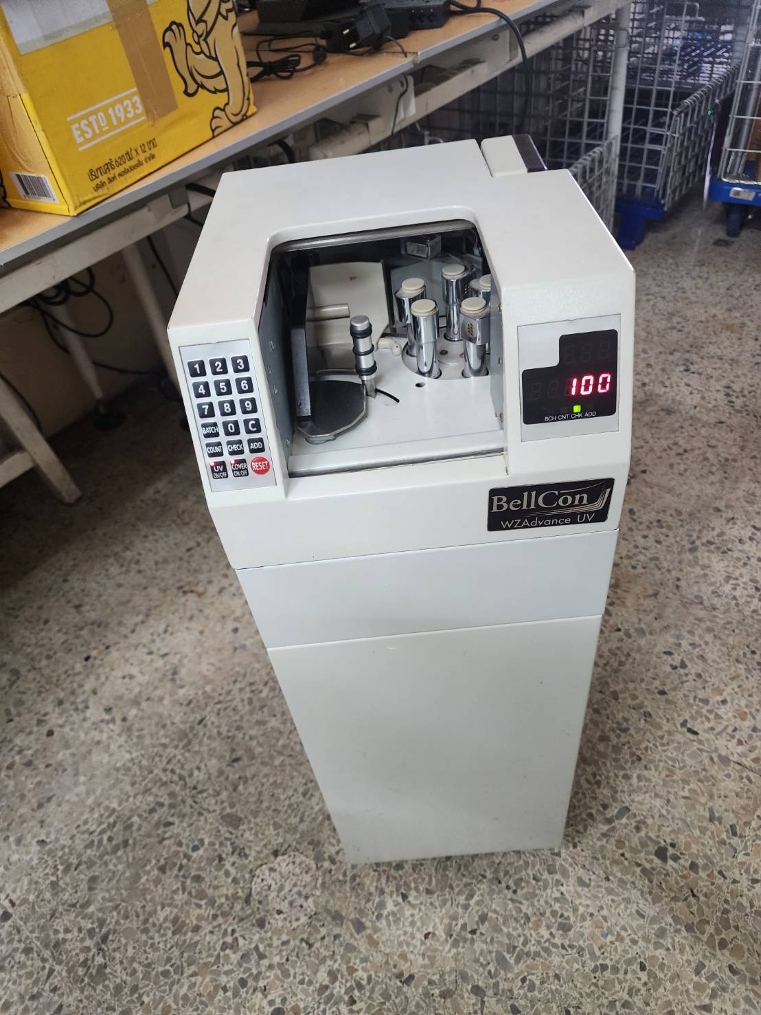 VACUUM TYPE BANKNOTE COUNTER bellcon V2000