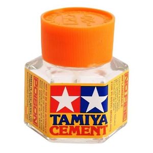 Tamiya Cement (20ml).