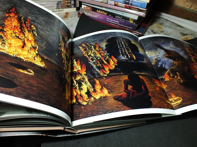 Chatchai is dead . if not he should be งานศิลป์ ชาติชาย ปุยเปีย ปกเเข็งหนา 4 ซม. พิมพ์ 1500 เล่ม ปี 2553