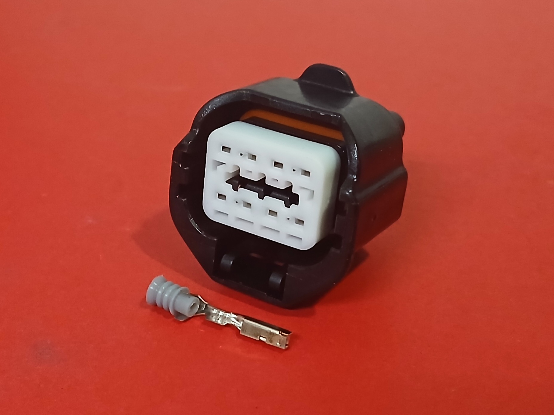 8 พิน ดำ ปลั๊กเกียร์ Nissan Tenna, Tiida, Sylphy #643380