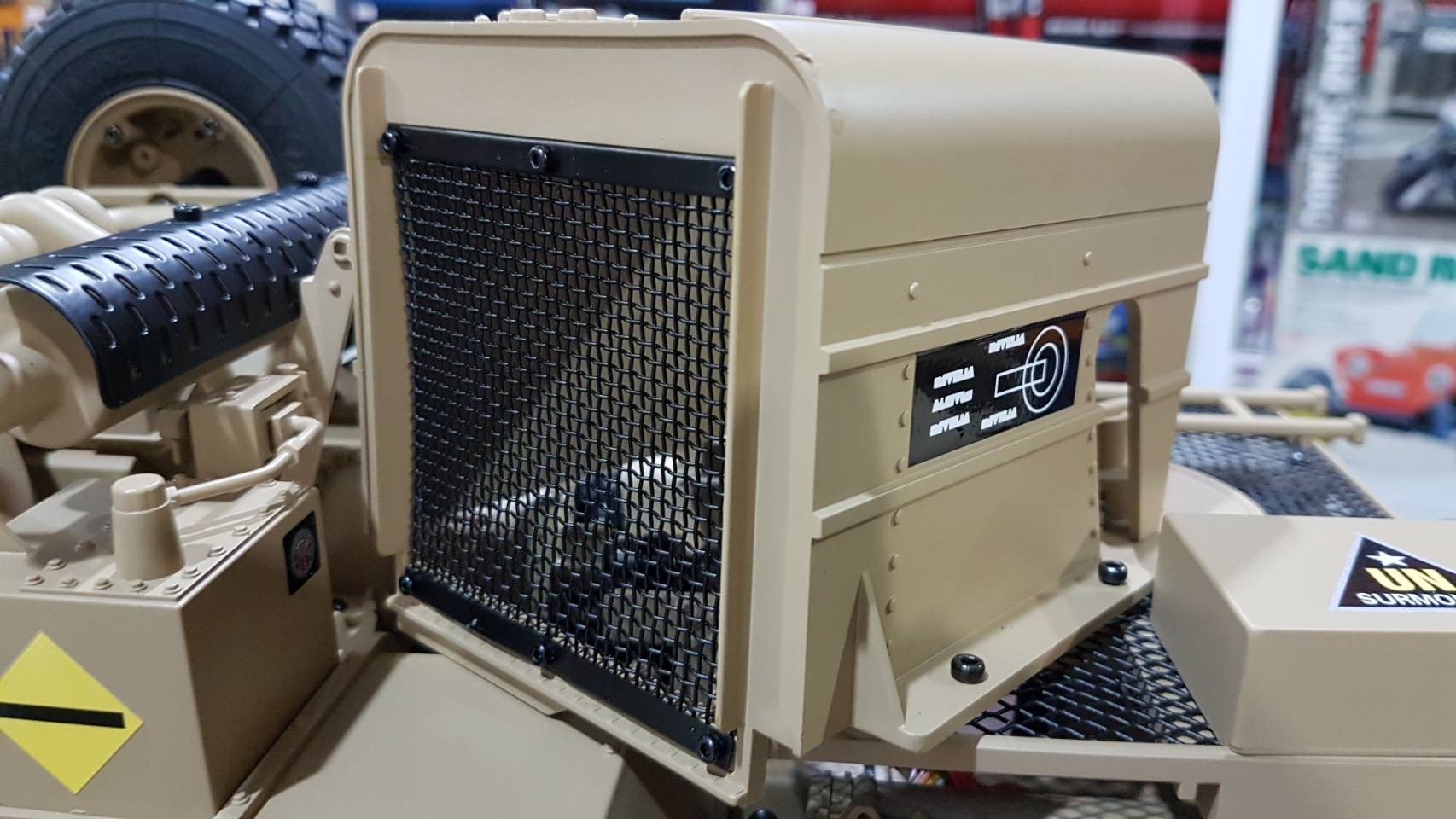 U.S. M983 Hemtt Oshkosh 8x8 Military Tactical Truck (Full-Option)