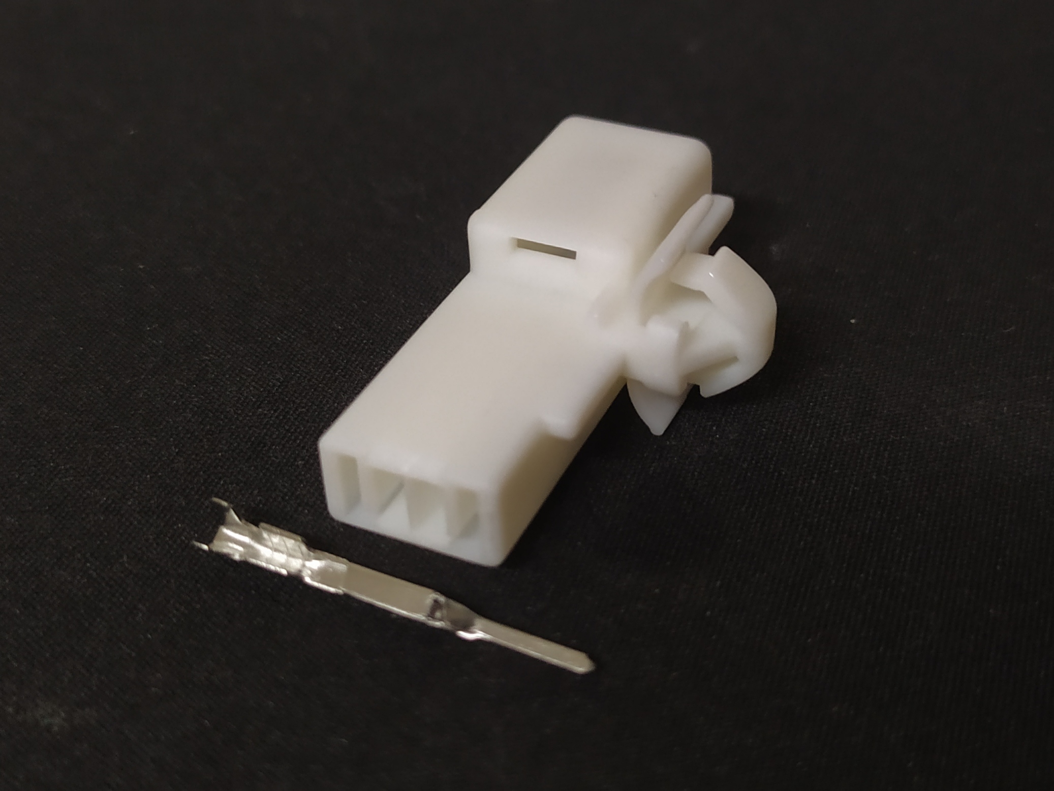 2 พิน ขาว คอนโซลกลาง Toyota #5845