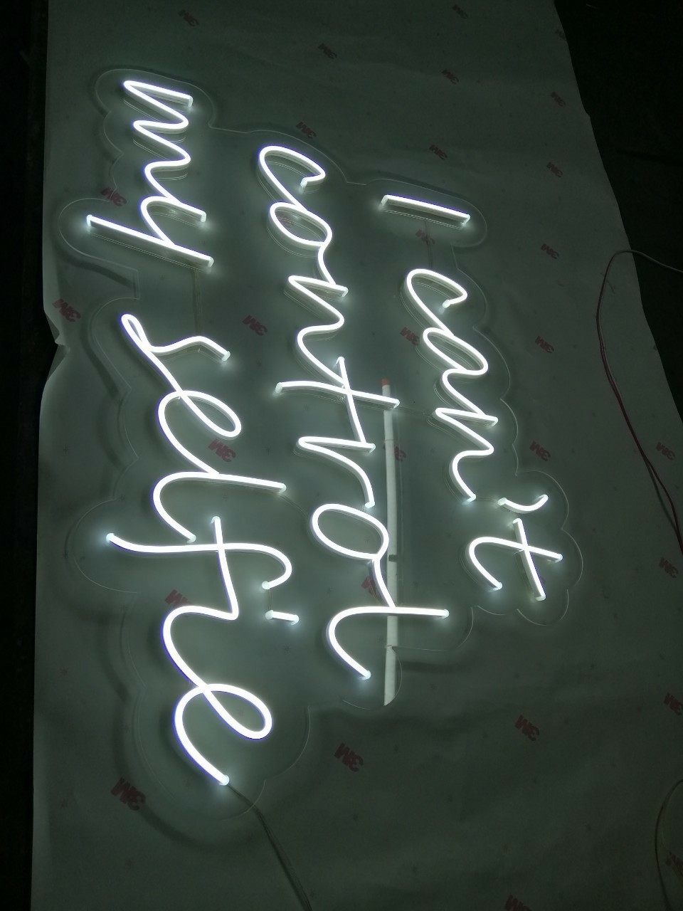 ป้ายไฟนีออนFlex แสงสีขาว