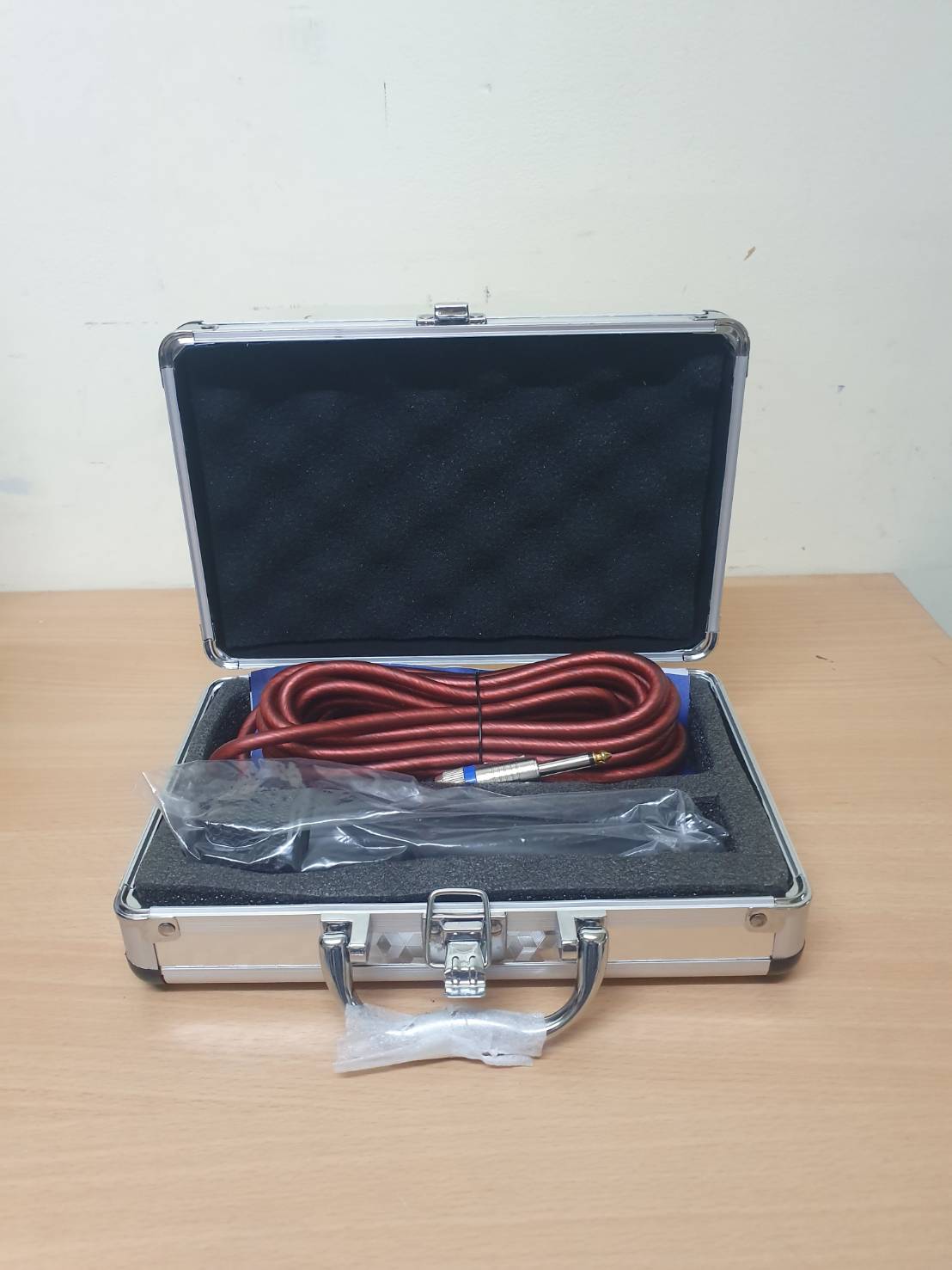 ไมค์โครโฟน SENNHEISER E838II-S มือสอง