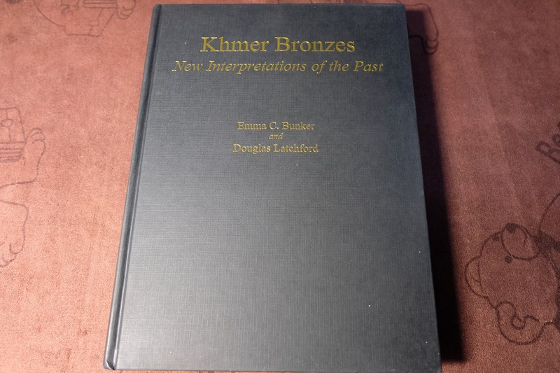 Khmer Bronzes New Interpretations of the past (Pre-Order สอบถาม)