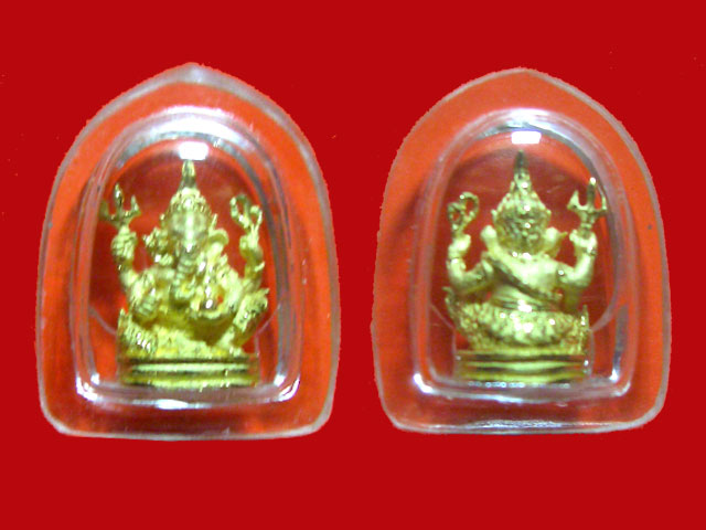พระพิฆเณศวรพิมพ์เล็กเนื้อทองคำ เนื้อทองคำบริสุทธิ์๙๙.๙๙% เลี่ยมกรอบพลาสติกกันน้ำ