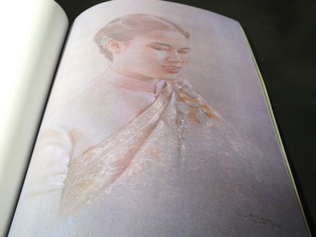 กษัตริยานุสรณ์ พระราชนิพนธ์ใน สมเด็จพระเทพรัตนราชสุดาฯ วาดภาพประกอบโดย อ.จักรพันธุ์ โปษยกฤต ปี 2548