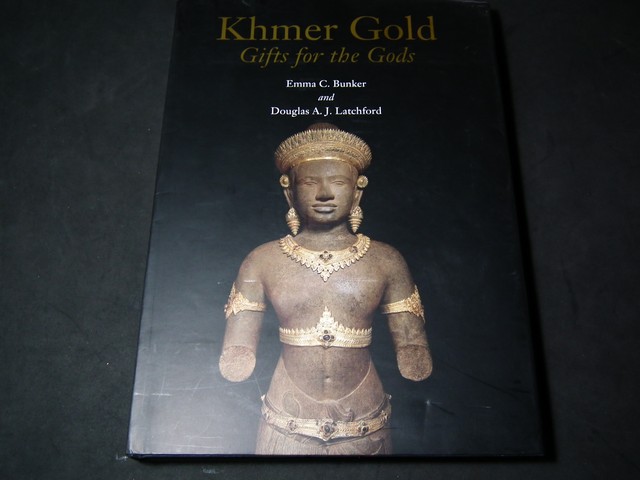 Khmer Gold .Gifts for the Gods ทองคำเขมร -ของขวัญสำหรับเทพ (Pre-Order สอบถาม)