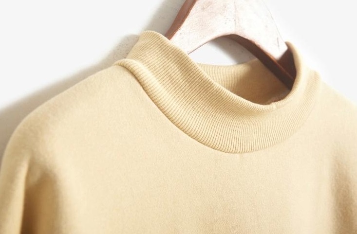 พรีออเดอร์ - เสื้อกันหนาวทรงหลวม Pre - ST711 (สีครีม)