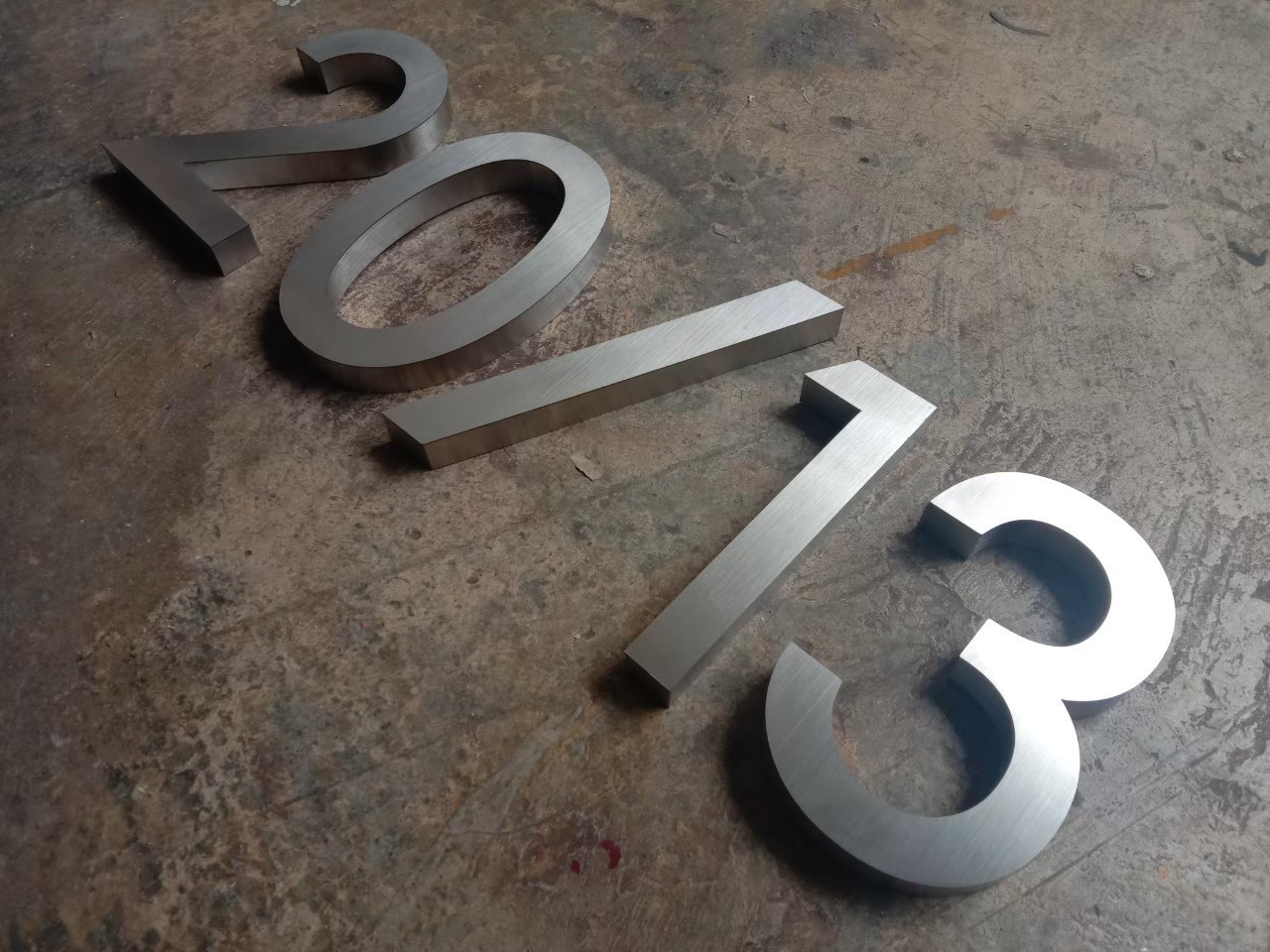 งานป้ายบ้านเลขที่ 20/13