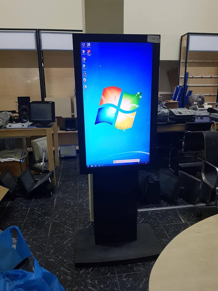 ตู้คีออส Touch Screen Kiosk / Digital Signage Kiosk จอแนวตั้ง ขนาด 42 นิ้วระบบสัมพัส มือสอง