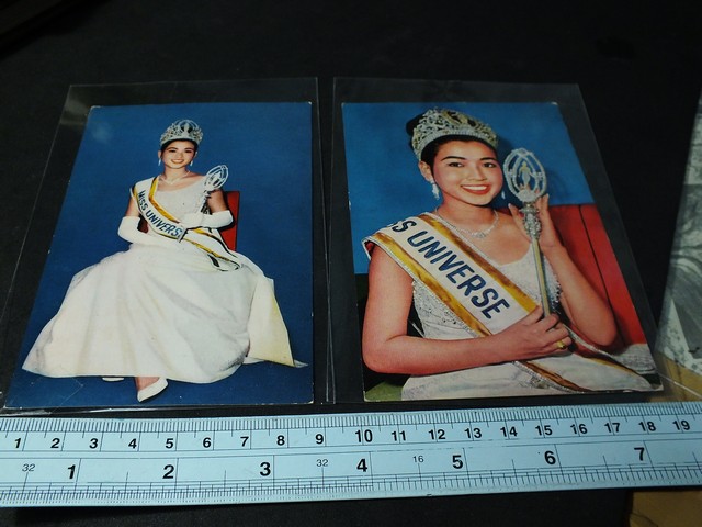 รูปถ่ายสี อาภัสรา หงสกุล ขนาดโปสการ์ด จำนวน 2 รูป