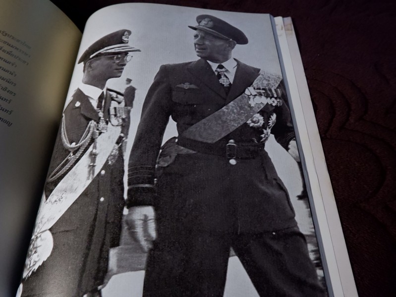 ประวัติเเละการเสด็จต่างประเทศ ของ พระบาทสมเด็จพระเจ้าอยู่หัว ภูมิพลอดุลยเดช