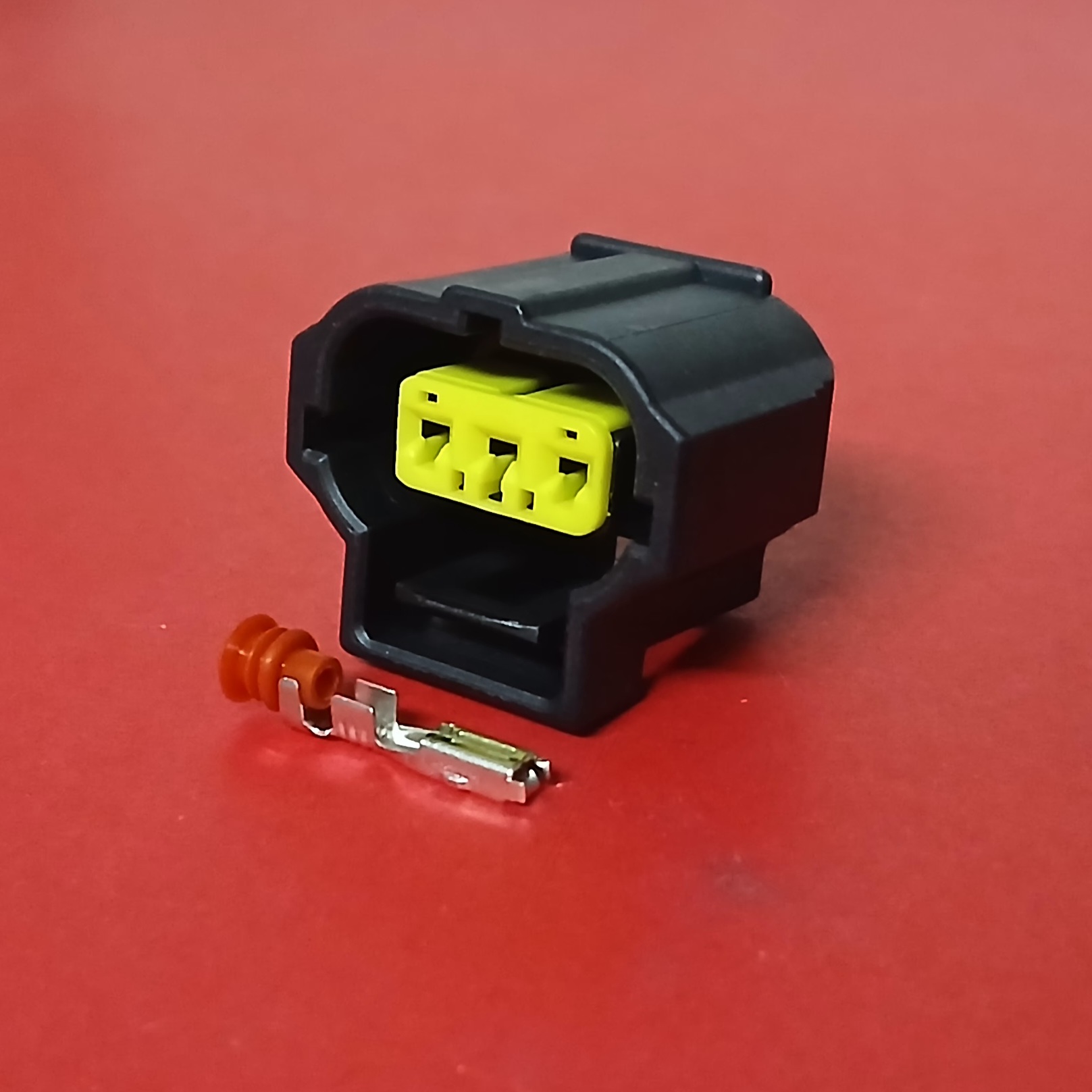 3 พิน ไดร์ชาร์จ Ford, Mazda #184032