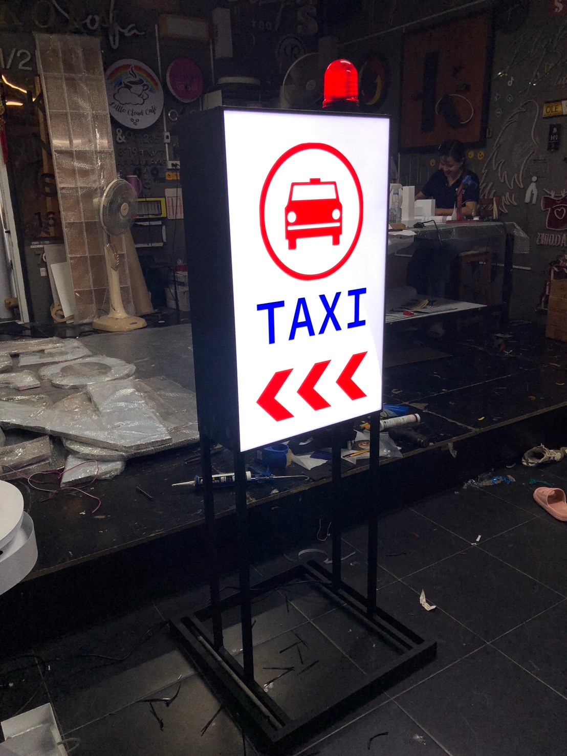 ป้ายกล่องไฟเเท๊กซี่ เสริมไฟไซเรน