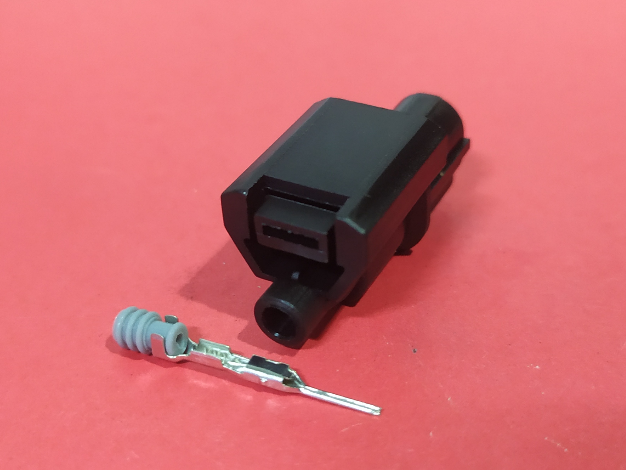 1 พิน ดำ/เทา HONDA (ตัวผู้) #0940