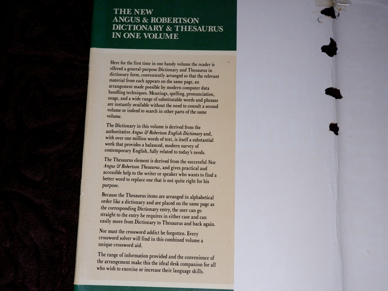 the angus & robertson dictionary and thesaurus in one volume