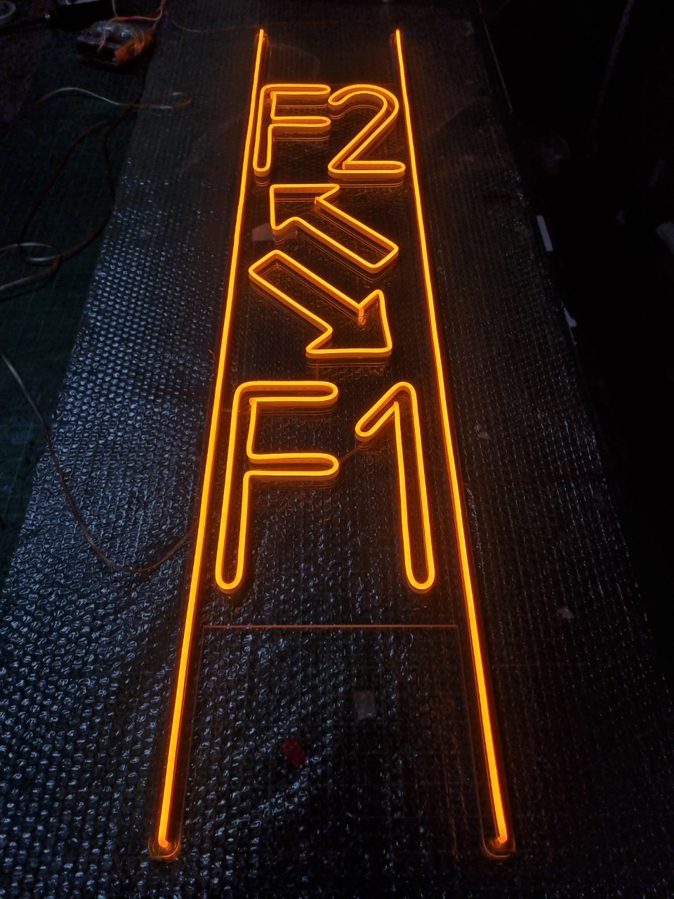 '' ป้ายไฟดัดนีออนเฟล็กซ์ '' ขนาด 34x149 cm