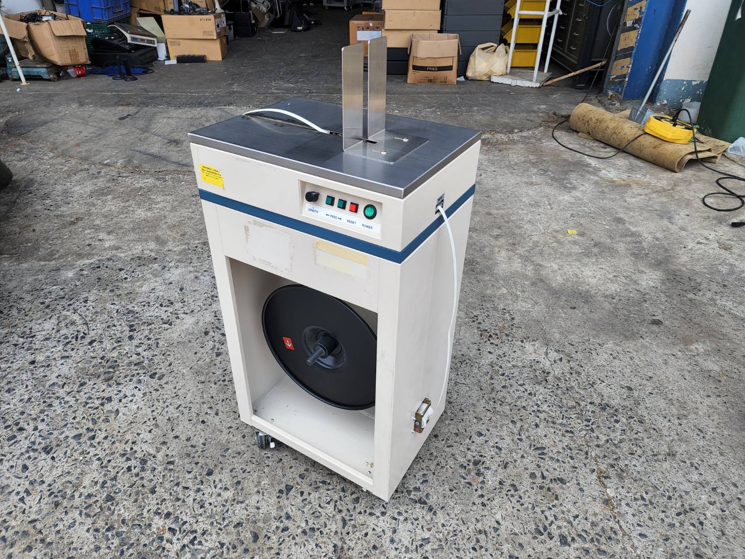 เครื่องรัดกล่อง plus banking machines p-413 TN มือสอง