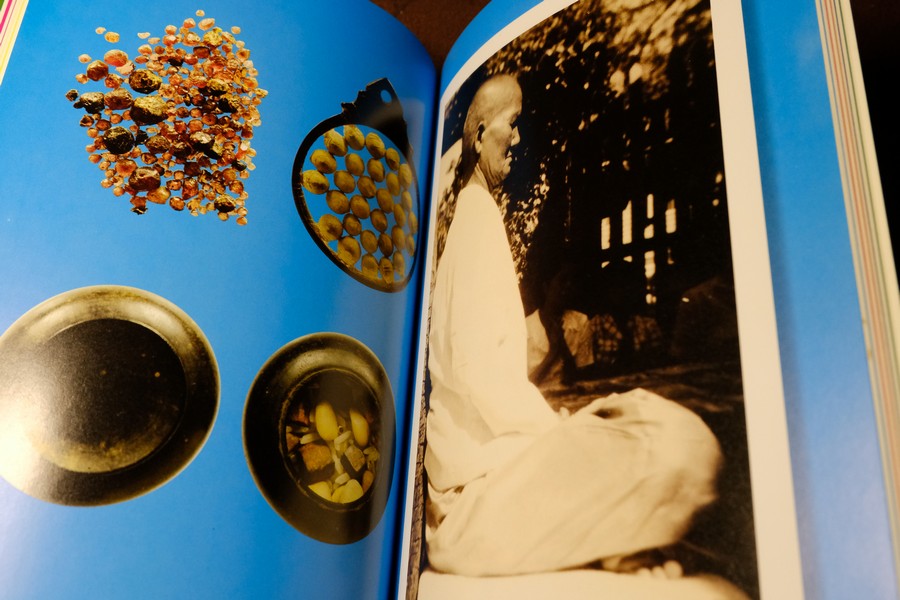 เเม่ชีเบอร์ 1 ตำนานยิ่งใหญ่ พระพุทโธน้อย โดย อภิญญา