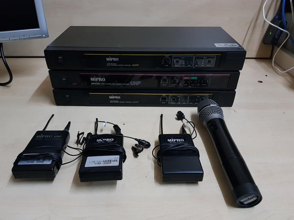 ไมค์ลอย mipro mr 823d