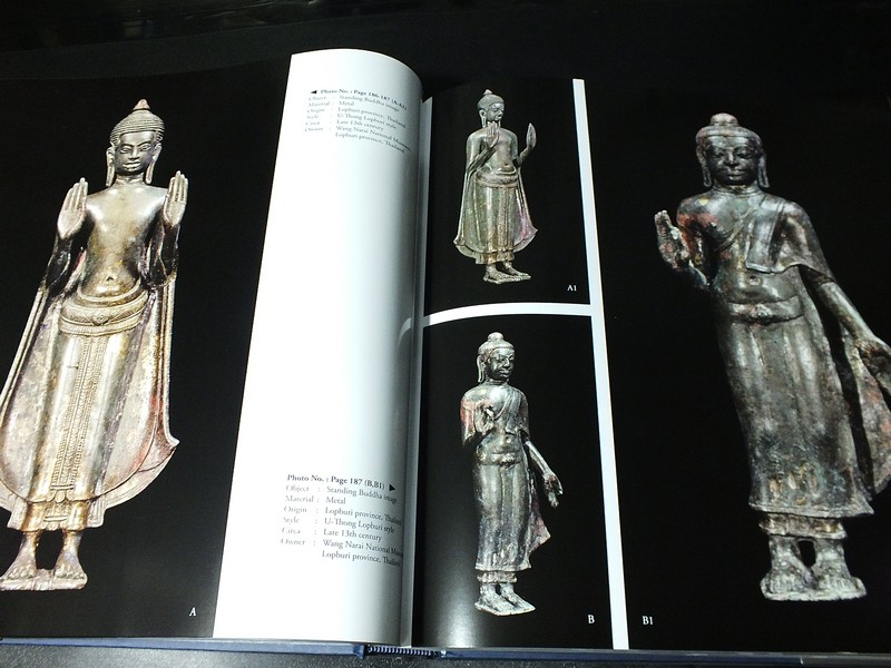 LOPBURI AND THAVARAVADI SCULPTURES IN THAILAND BY SOMKIART LOPETCHARAT สมเกียรติ โล่ห์เพชรัตน์(สอบถาม)
