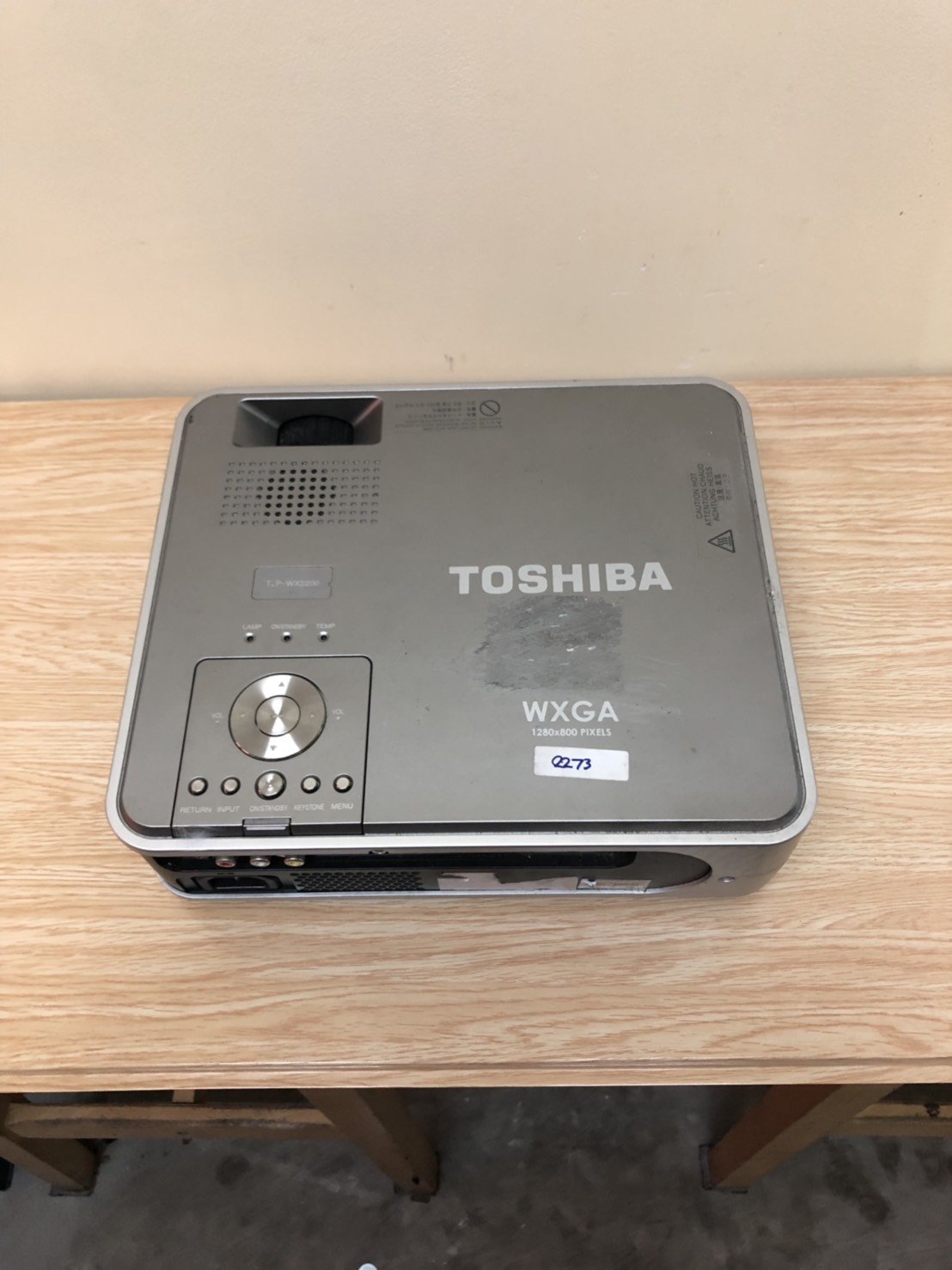 โปรเจคเตอร์ TOSHIBA TLP-WX2200 ตามสภาพ