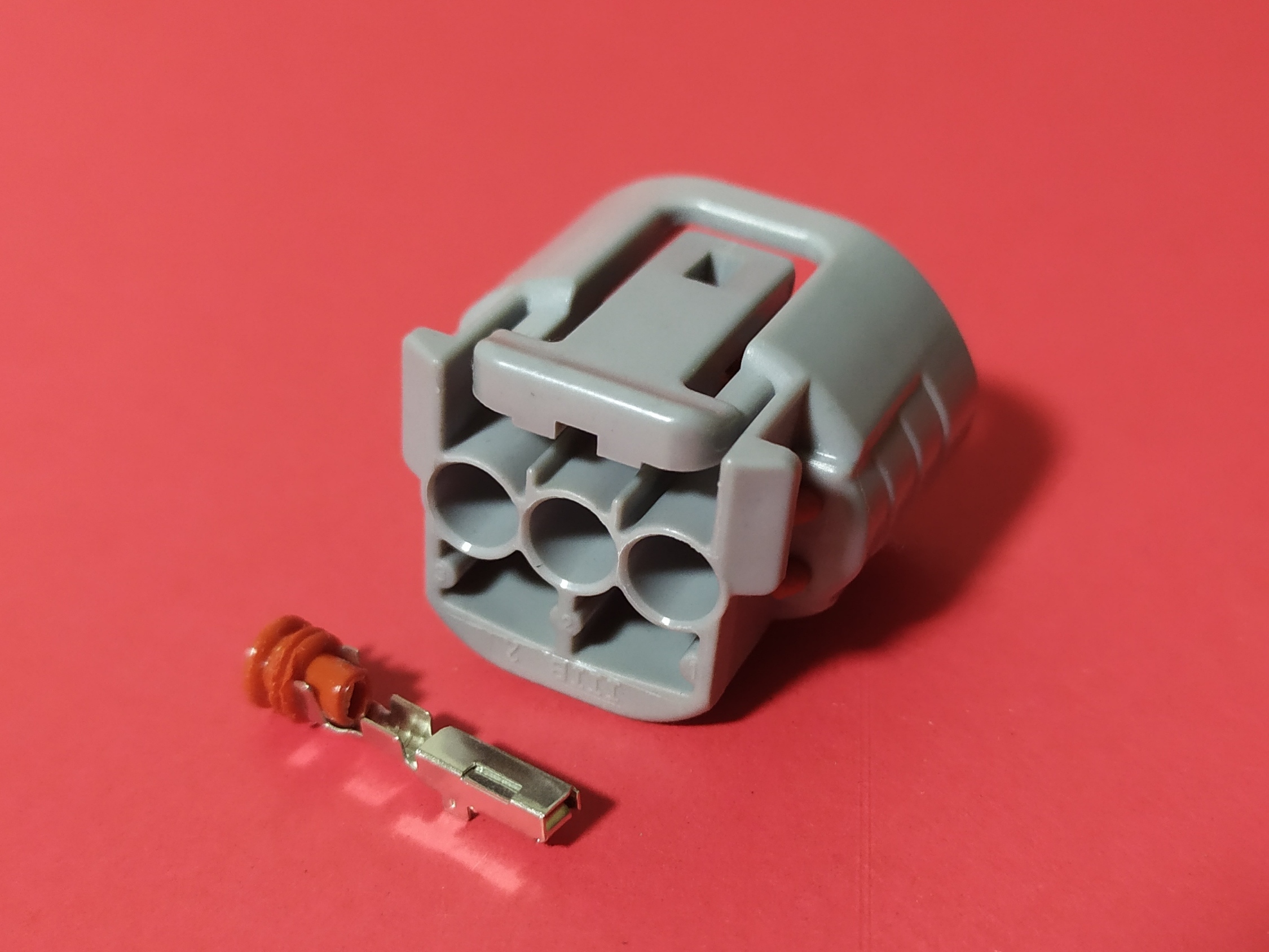 3 พิน เทา คอลย์ ไทรตัน ปาเจโร่, ไดร์ชาร์จ Toyota #0443