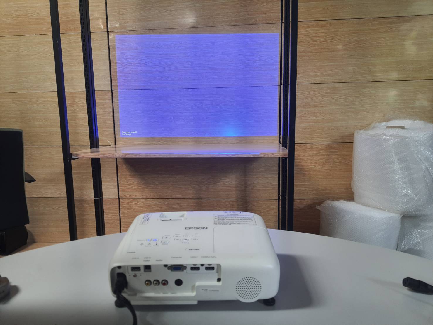 EPSON EB-U42 ( WUXGA )3,600 Lumens มือสอง