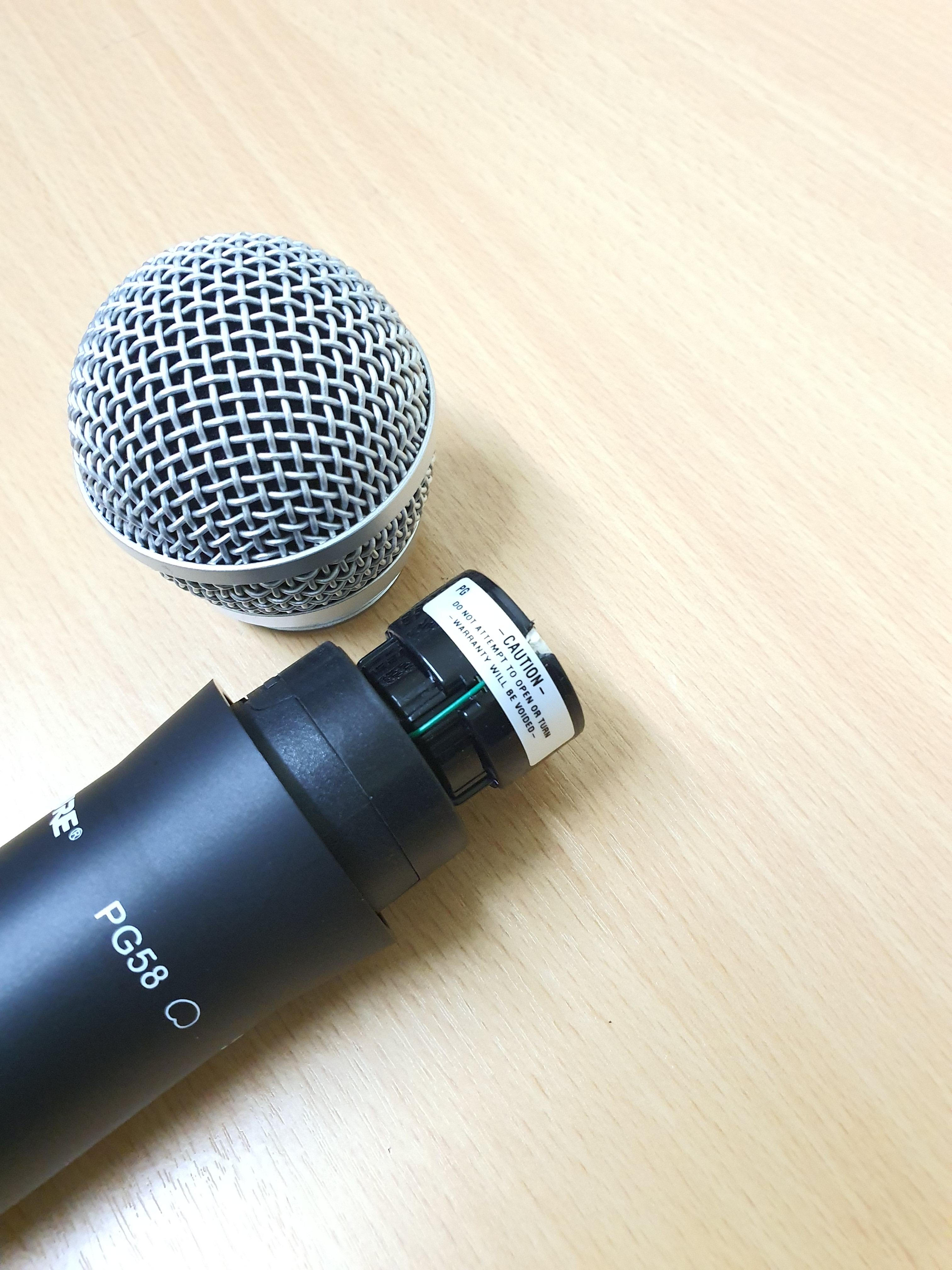 ไมโครโฟนไร้สายมือสอง SHURE SVX4/PG58 มหาจักรแท้ๆ