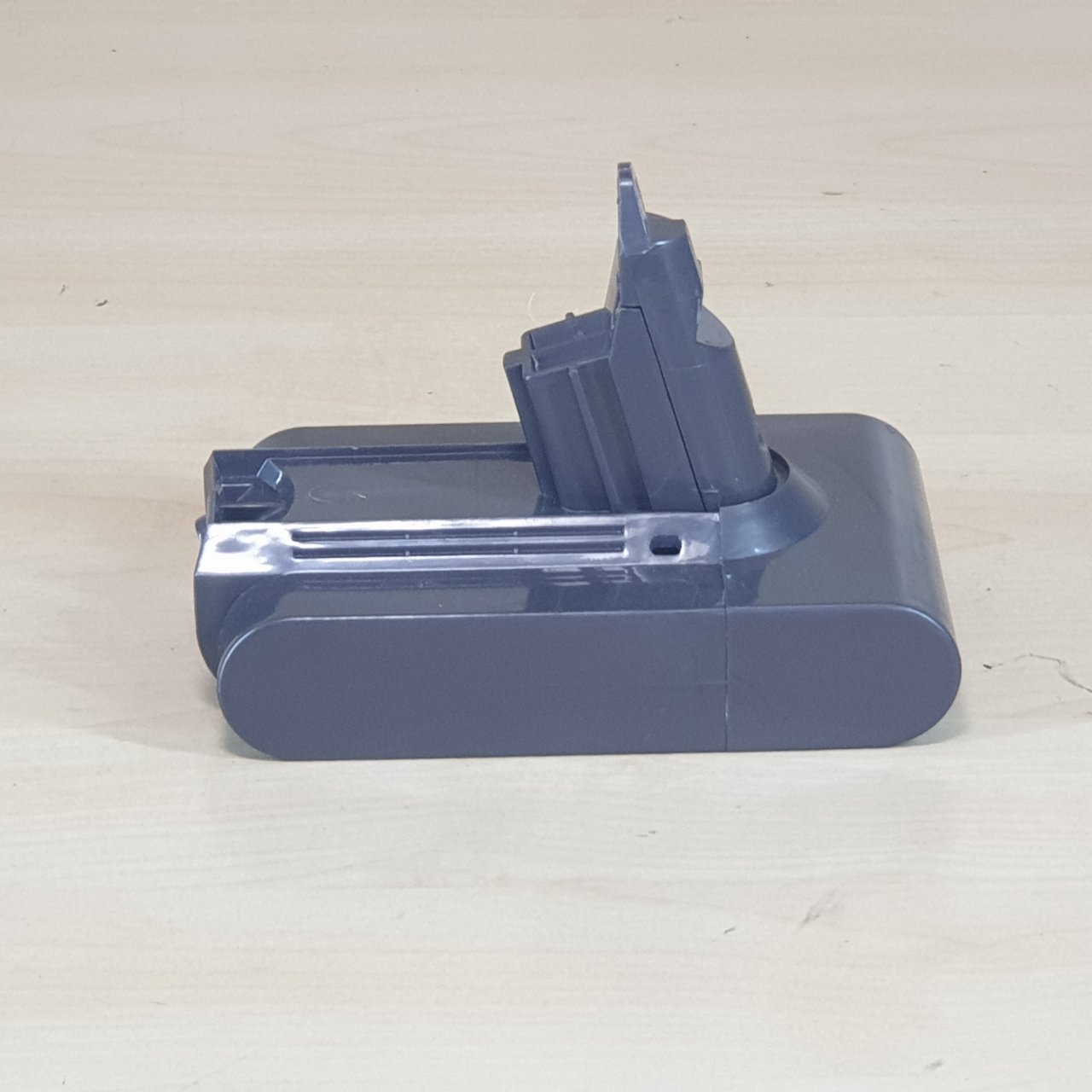 แบตเตอรี่ Dyson V6 21.6V 2.5Ah(2500mah) รุ่น Battery Upgrade
