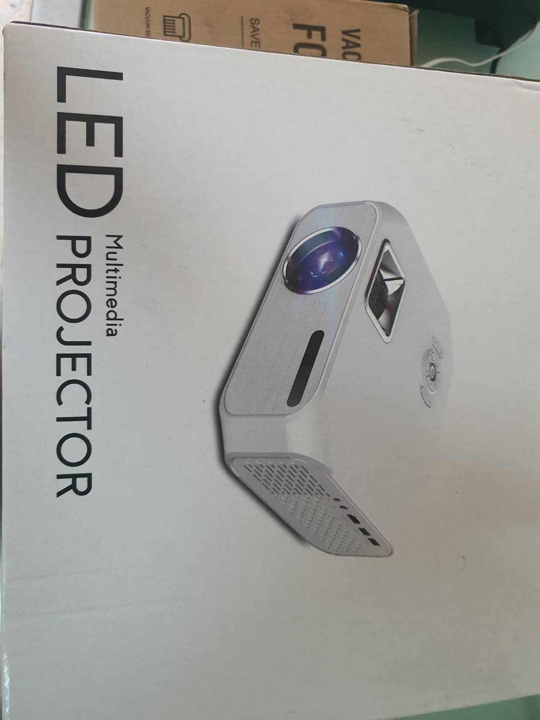 Multimedia led projector