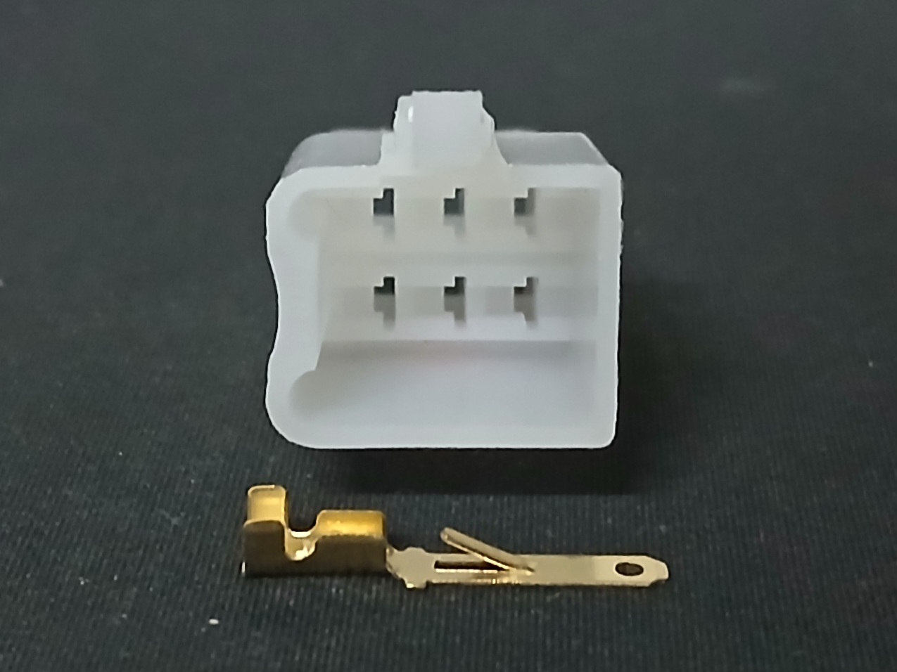 6 พิน 2.8 มม. ตัวผู้