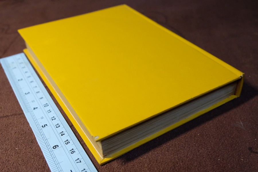 ตำรายาไทยเเผนโบราณ เล่ม 4 โดย ร.ต.อ.เปี่ยม บุณยะโชติ ปกแข็ง 404 หน้า พิมพ์ปี 2515 (สอบถาม)