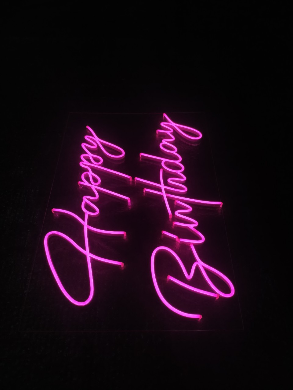 ไฟนีออน เฟค