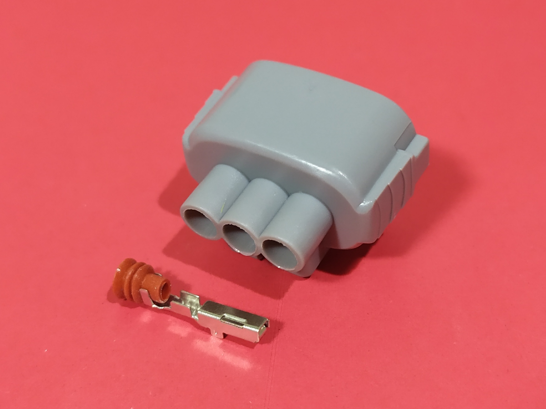 3 พิน เทา Toyota #11020