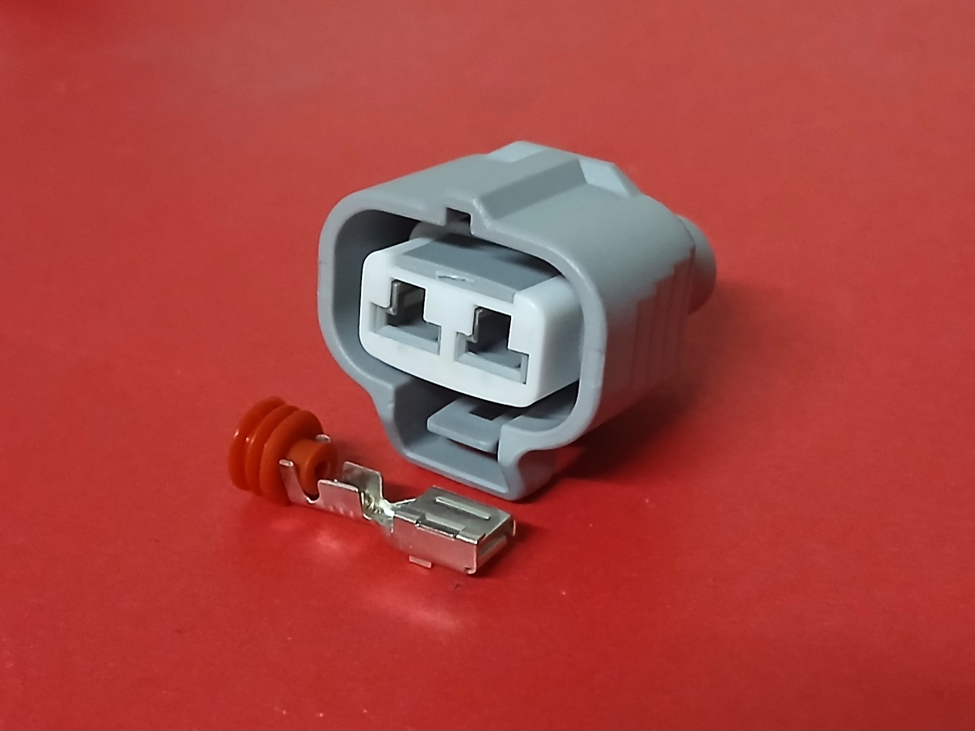 2 พิน พัดลมหม้อน้ำ Toyota 4.8 มม. #0425