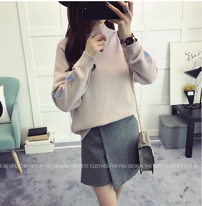 พร้อมส่ง - เสื้อไหมพรมแขนยาวมีลายปักที่แขนเสื้อน่ารักๆ ST753 (สีชมพู)