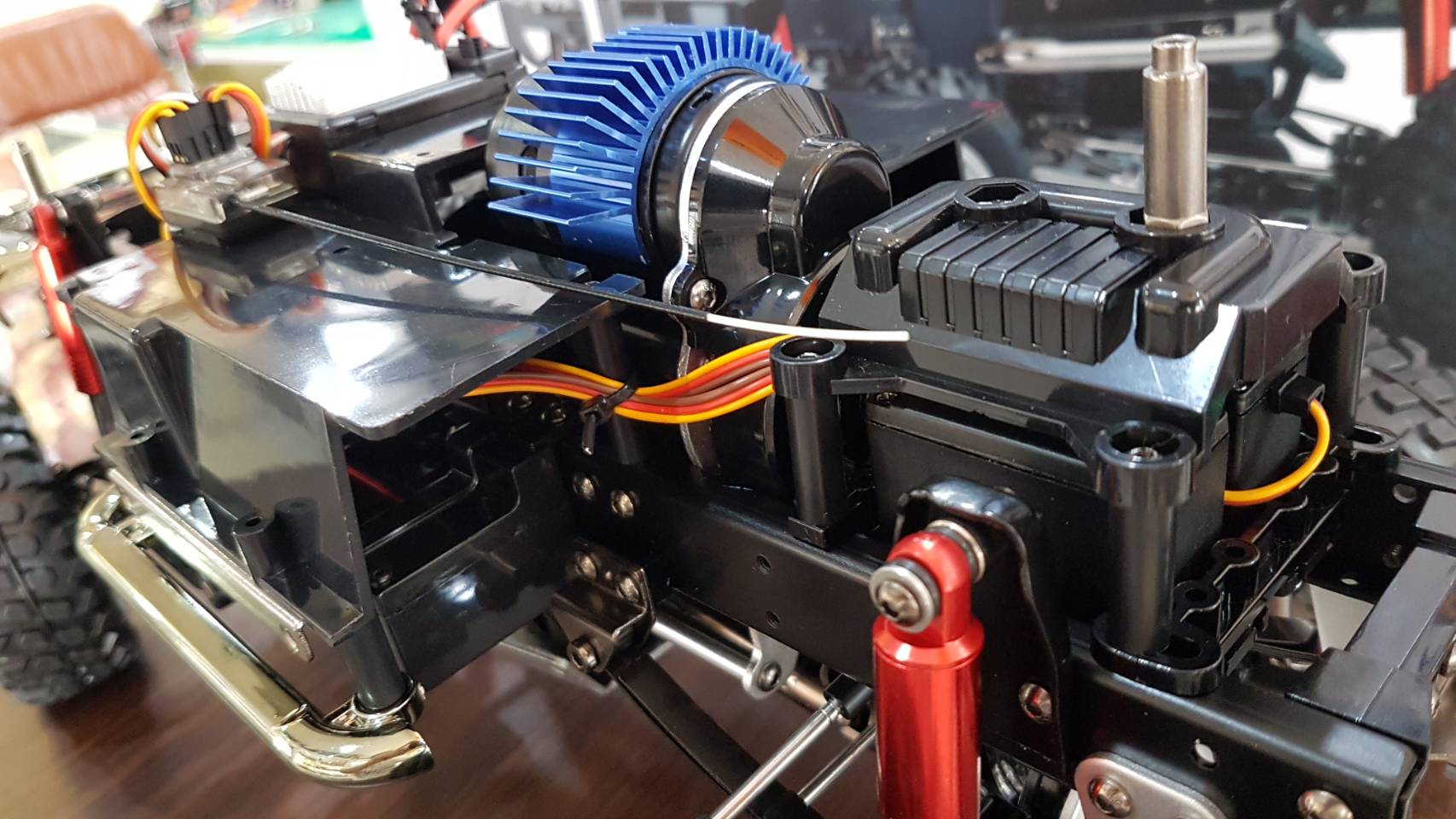 Toyota Hilux High-Lift (RTR)