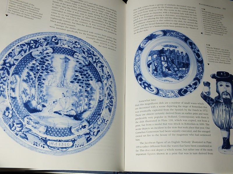 Chinese Blue and White Porcelain by Duncan Macintosh. hardcopy. copyright 1994